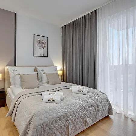 Nad Stawem By Downtown *